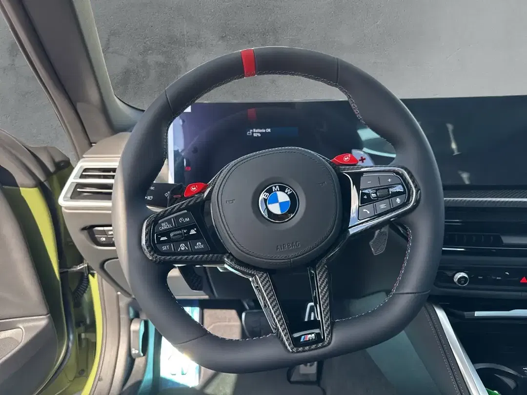 BMW M4 xDrive Competition Convertible - Thumbnail 10