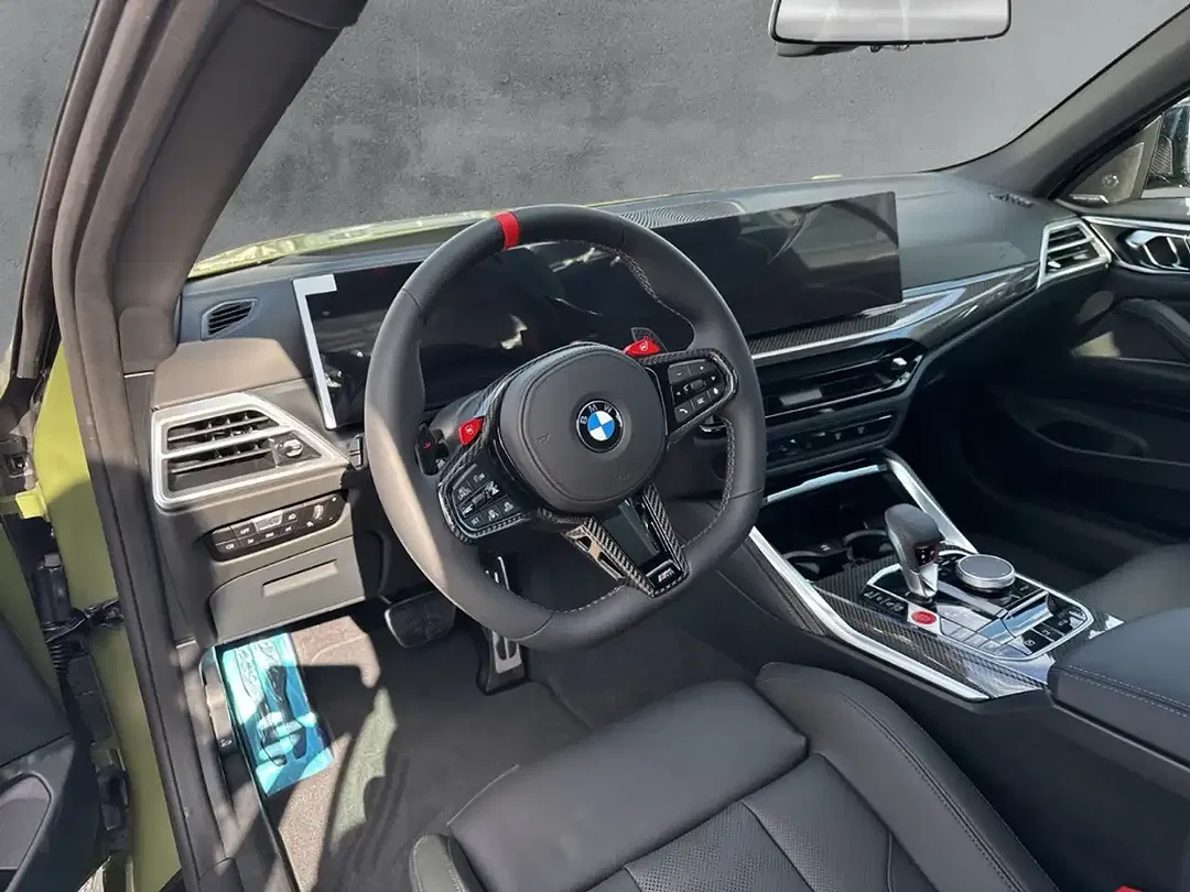 BMW M4 xDrive Competition Convertible - Thumbnail 9
