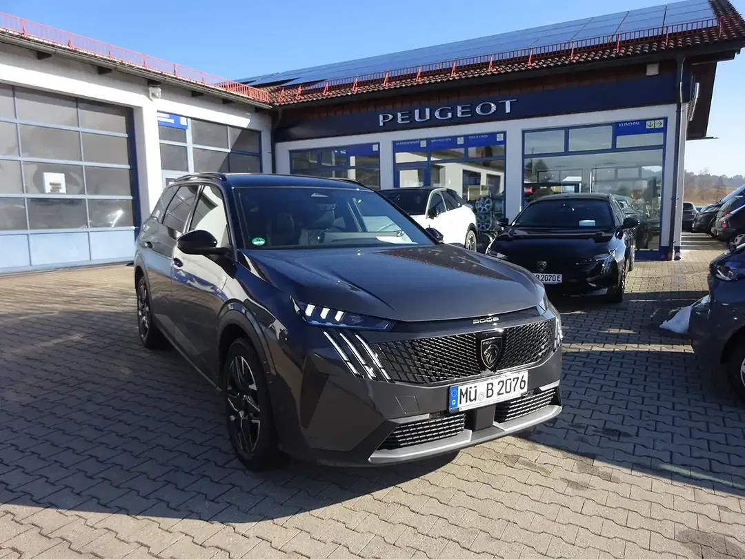 Peugeot 5008 145 Hybrid GT - foto 1