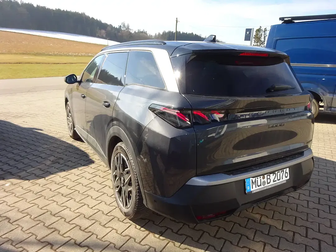 Peugeot 5008 145 Hybrid GT - Thumbnail 4