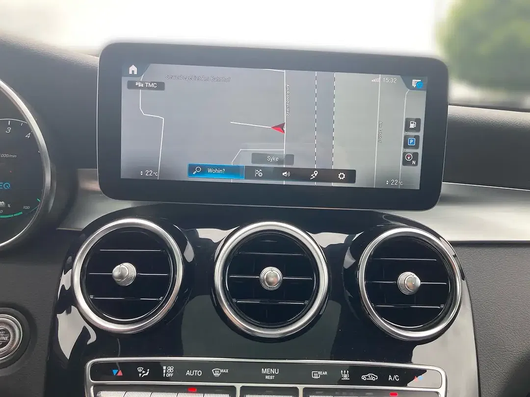 Mercedes-Benz GLC 300 4MATIC - Thumbnail 11