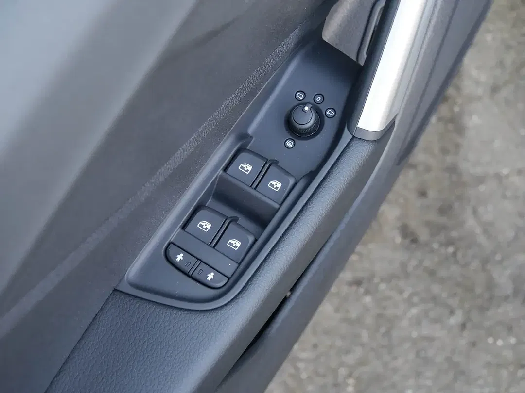 Audi Q2 30 TFSI - foto 15