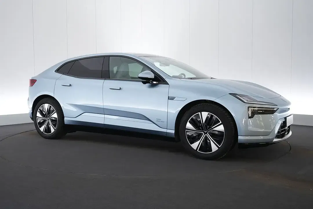 Polestar 4 100 kWh Long Range Dual Motor - Thumbnail 4
