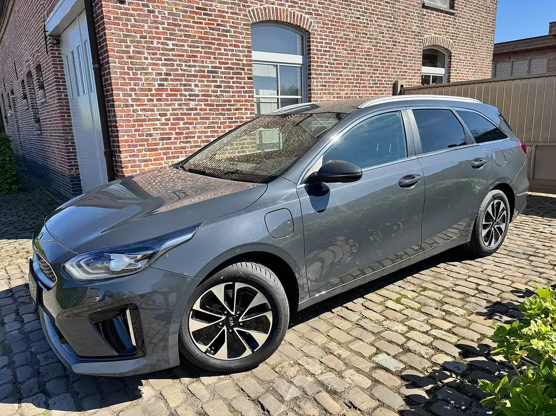 Kia Ceed SW / cee'd SW 1.6 GDI PHEV - foto 1