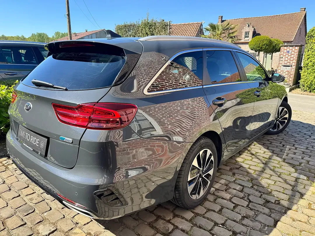 Kia Ceed SW / cee'd SW 1.6 GDI PHEV - Thumbnail 4