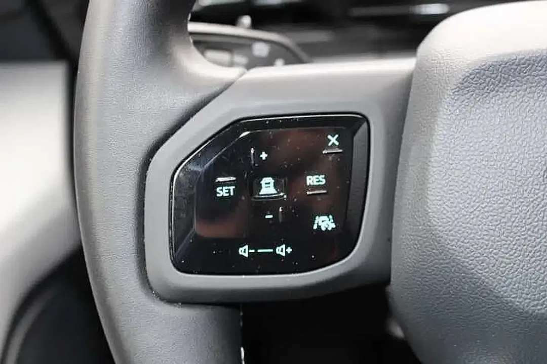 Ford Explorer Premium - Thumbnail 21