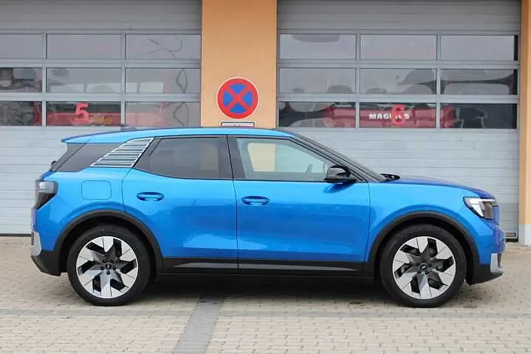 Ford Explorer Premium - Thumbnail 26