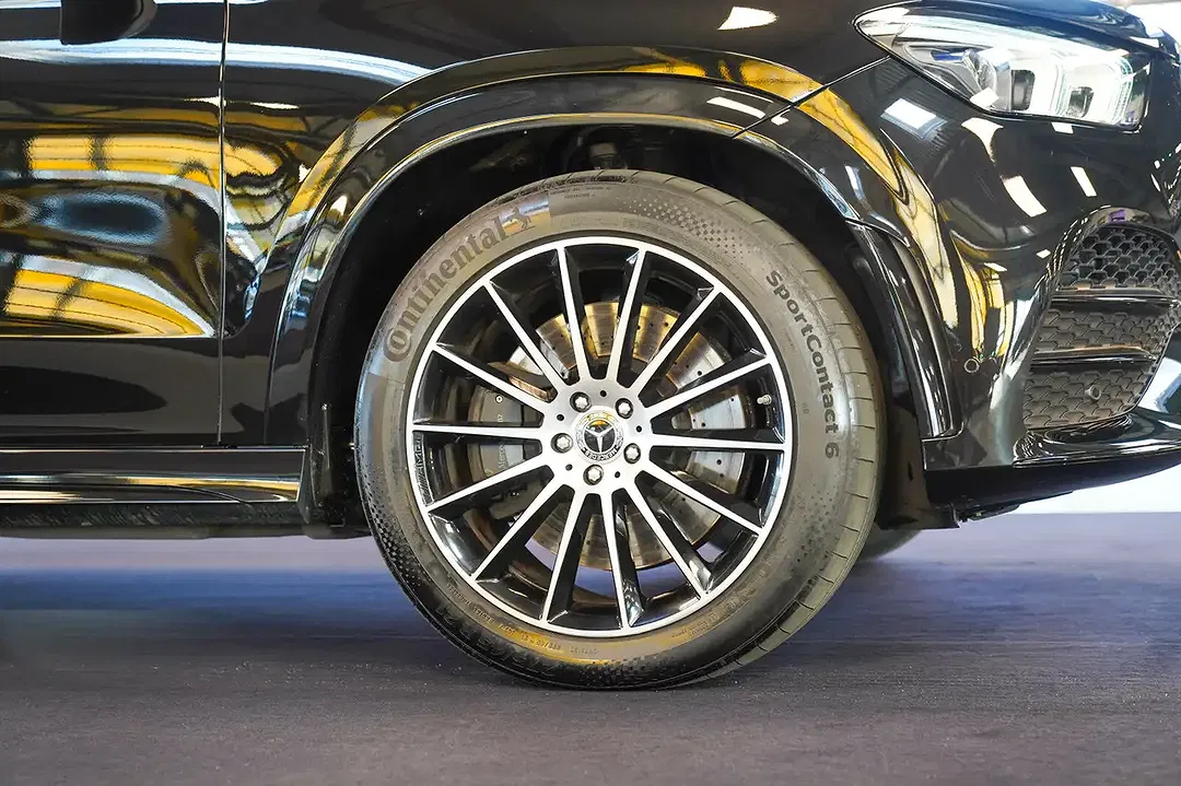 Mercedes-Benz GLE 580 4MATIC AMG Line Night - Thumbnail 2