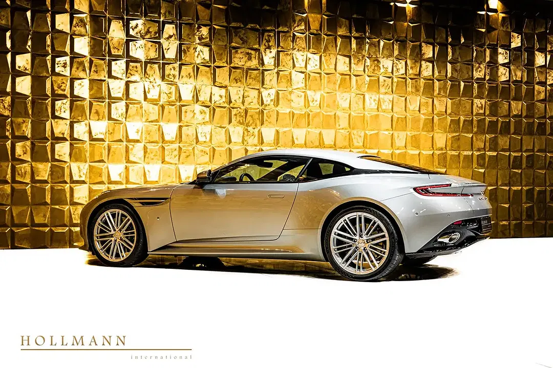Aston Martin DB12 Edition - Thumbnail 5