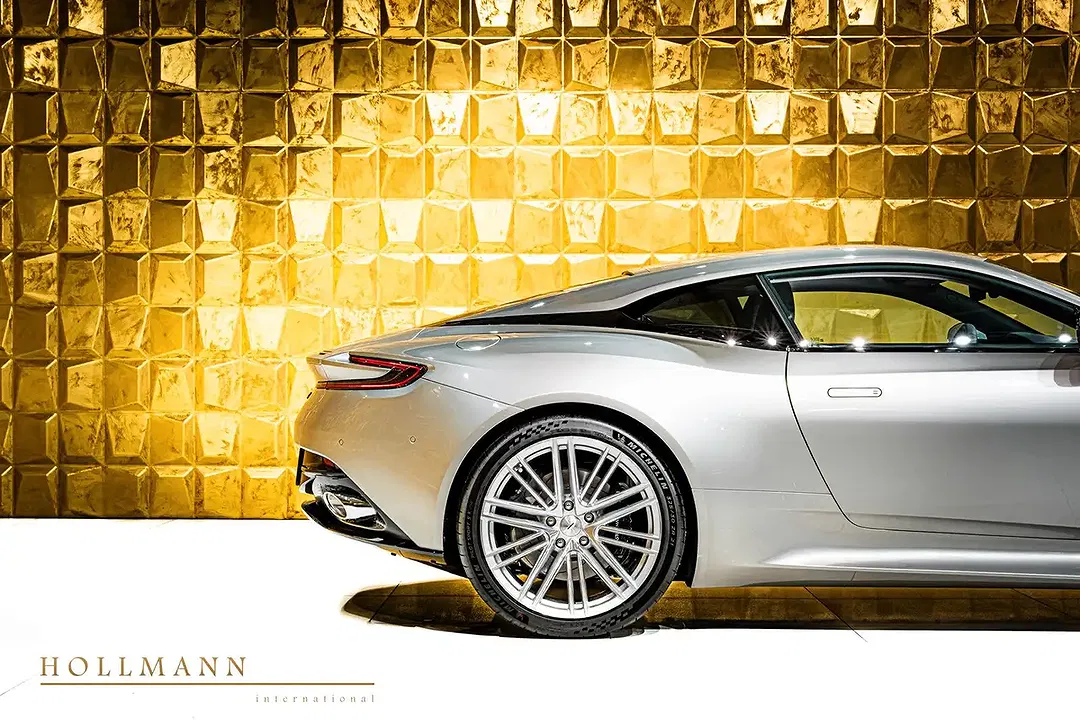 Aston Martin DB12 Edition - Thumbnail 9