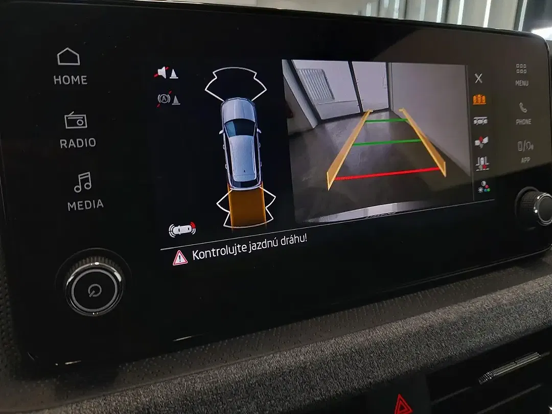Skoda Kamiq SE L - Thumbnail 3