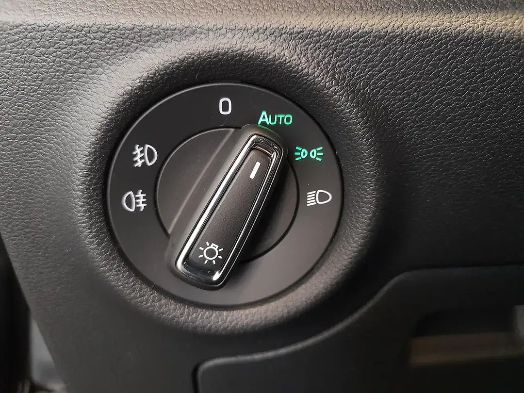 Skoda Kamiq SE L - Thumbnail 4