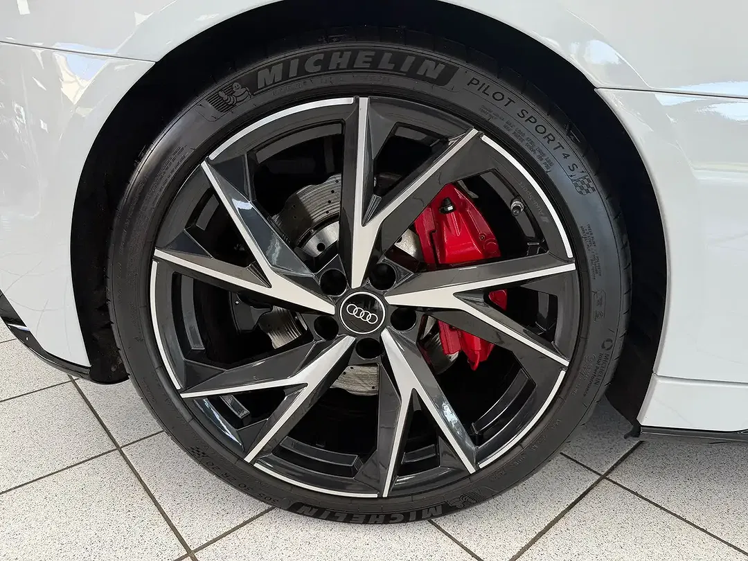 Audi R8 5.2 FSI exclusive - Thumbnail 9