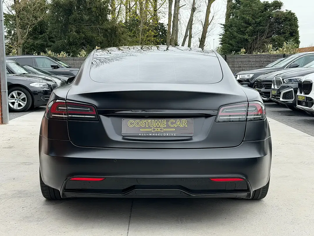 Tesla Model S Long Range - Thumbnail 11