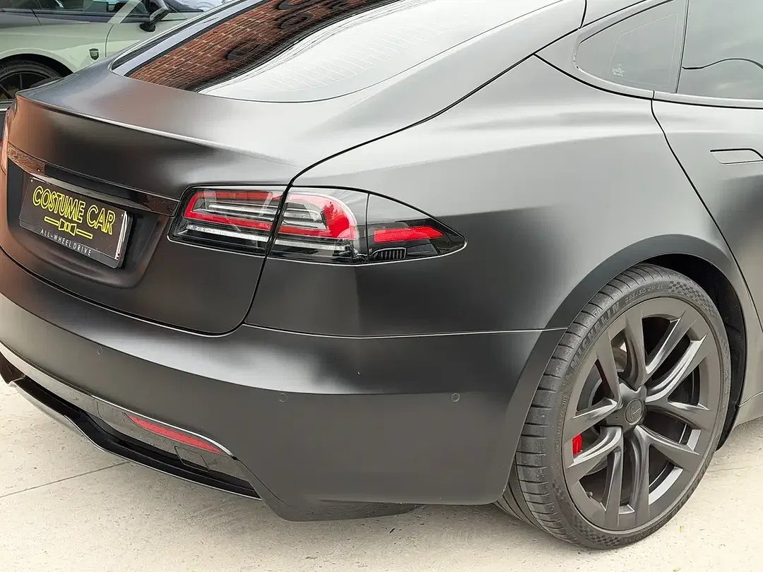 Tesla Model S Long Range - Thumbnail 12