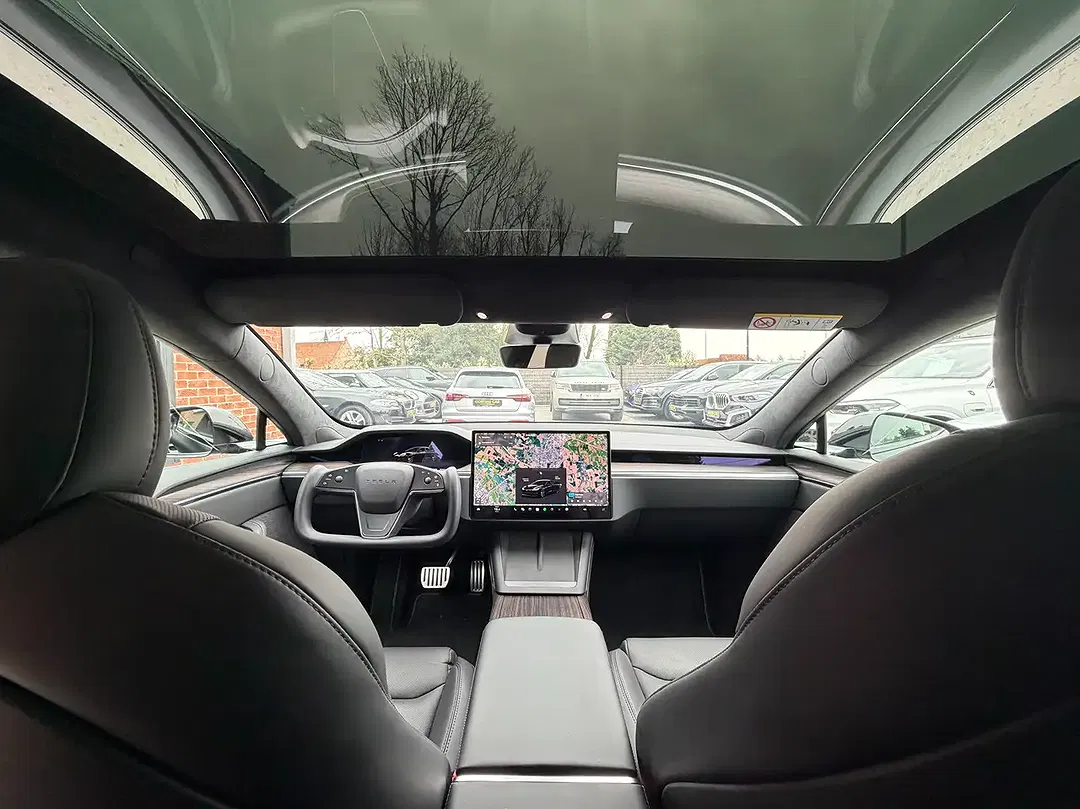 Tesla Model S Long Range - Thumbnail 19