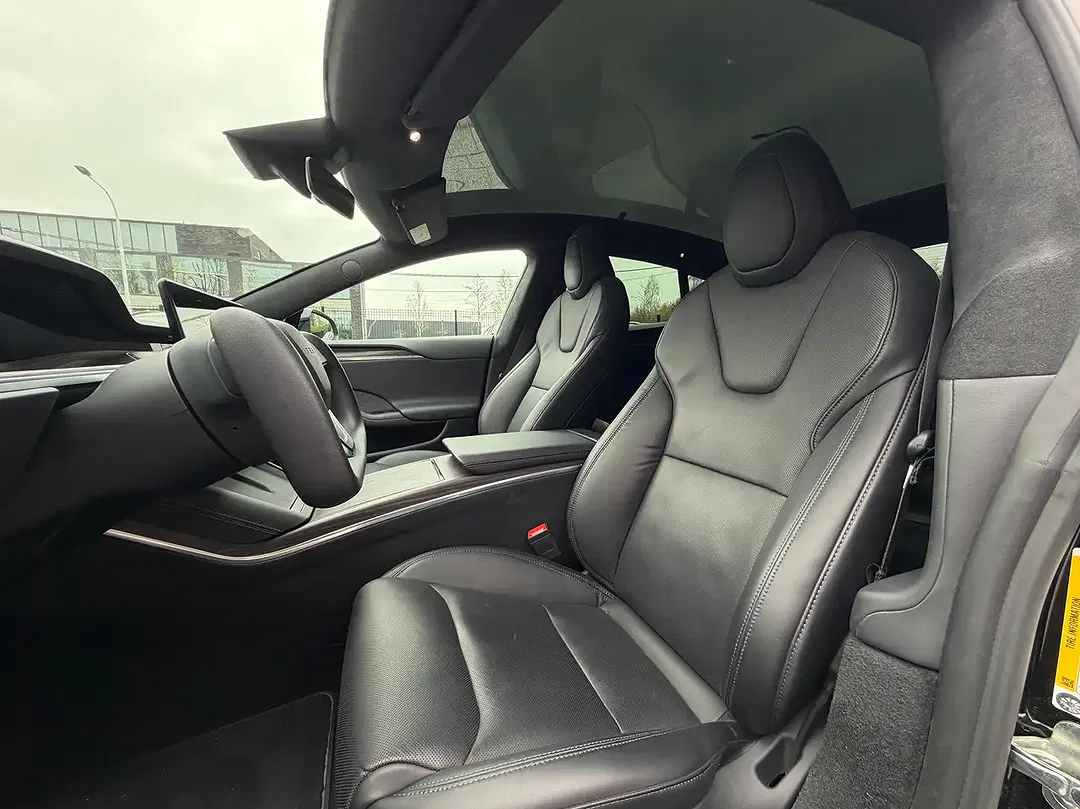 Tesla Model S Long Range - Thumbnail 27