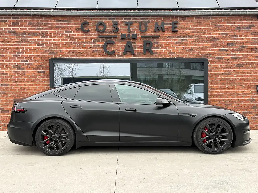 Tesla Model S Long Range - Thumbnail 5