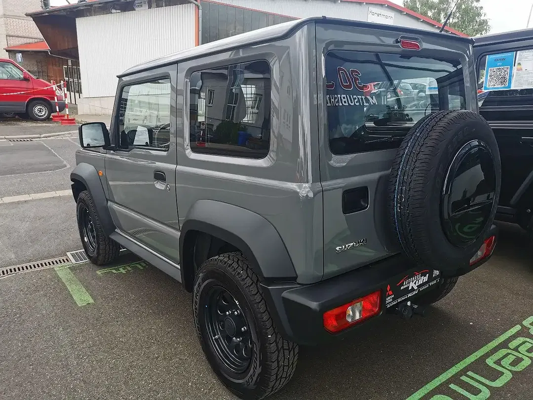 Suzuki Jimny 1.5 - Thumbnail 3