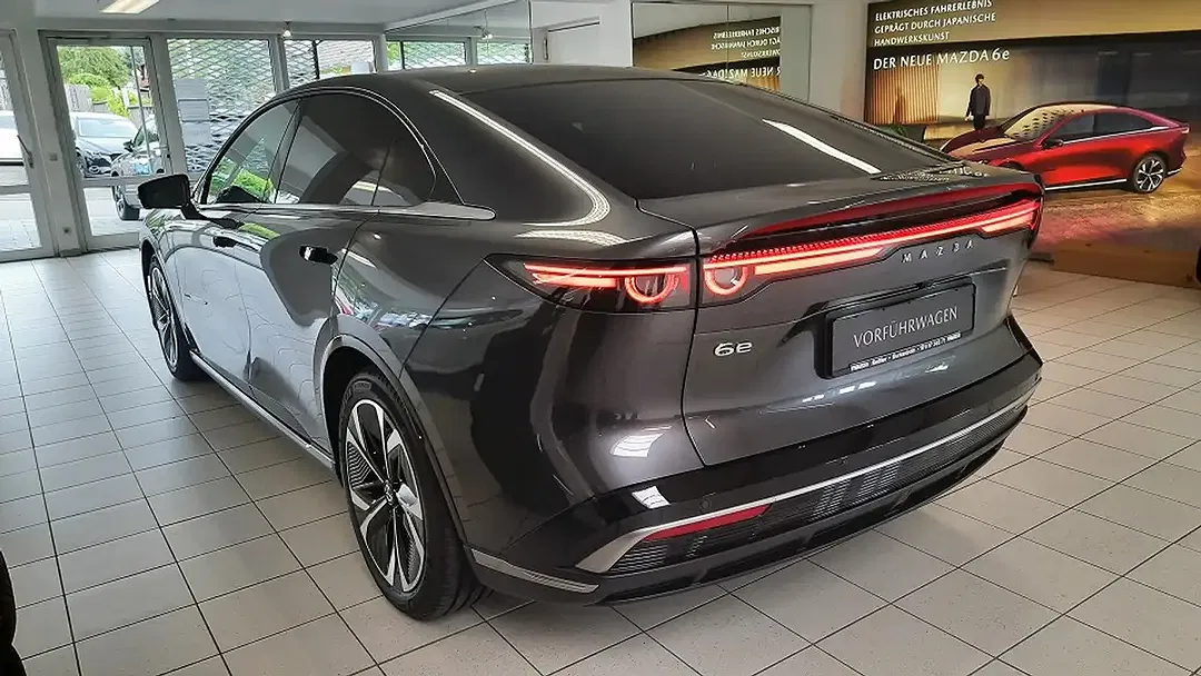 Mazda 6e EV Takumi - Thumbnail 4