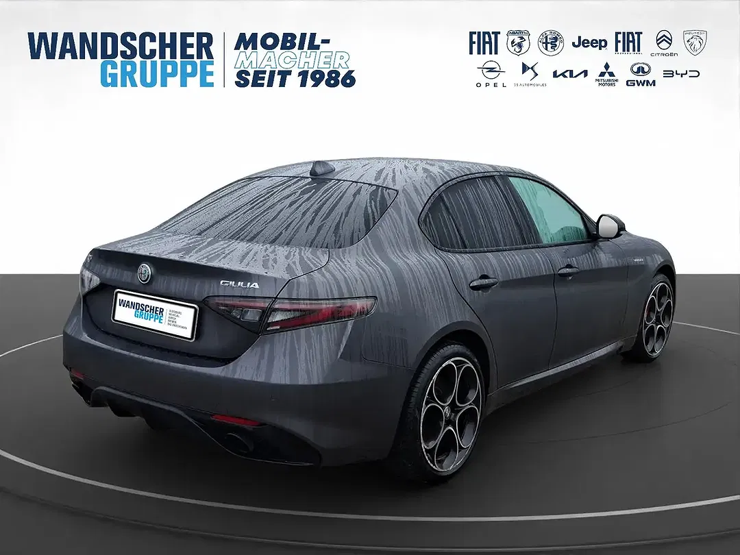 Alfa Romeo Giulia 2.0 16V Turbo Q4 Veloce - Thumbnail 5