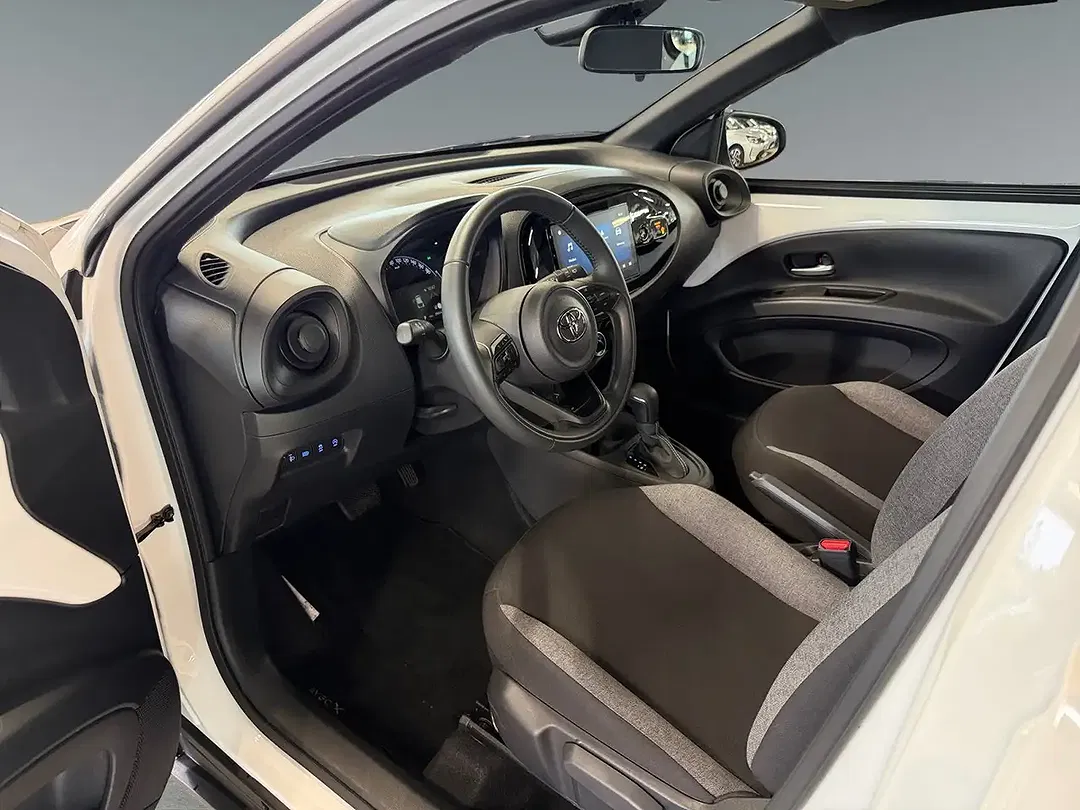 Toyota Aygo Business Edition - Thumbnail 9