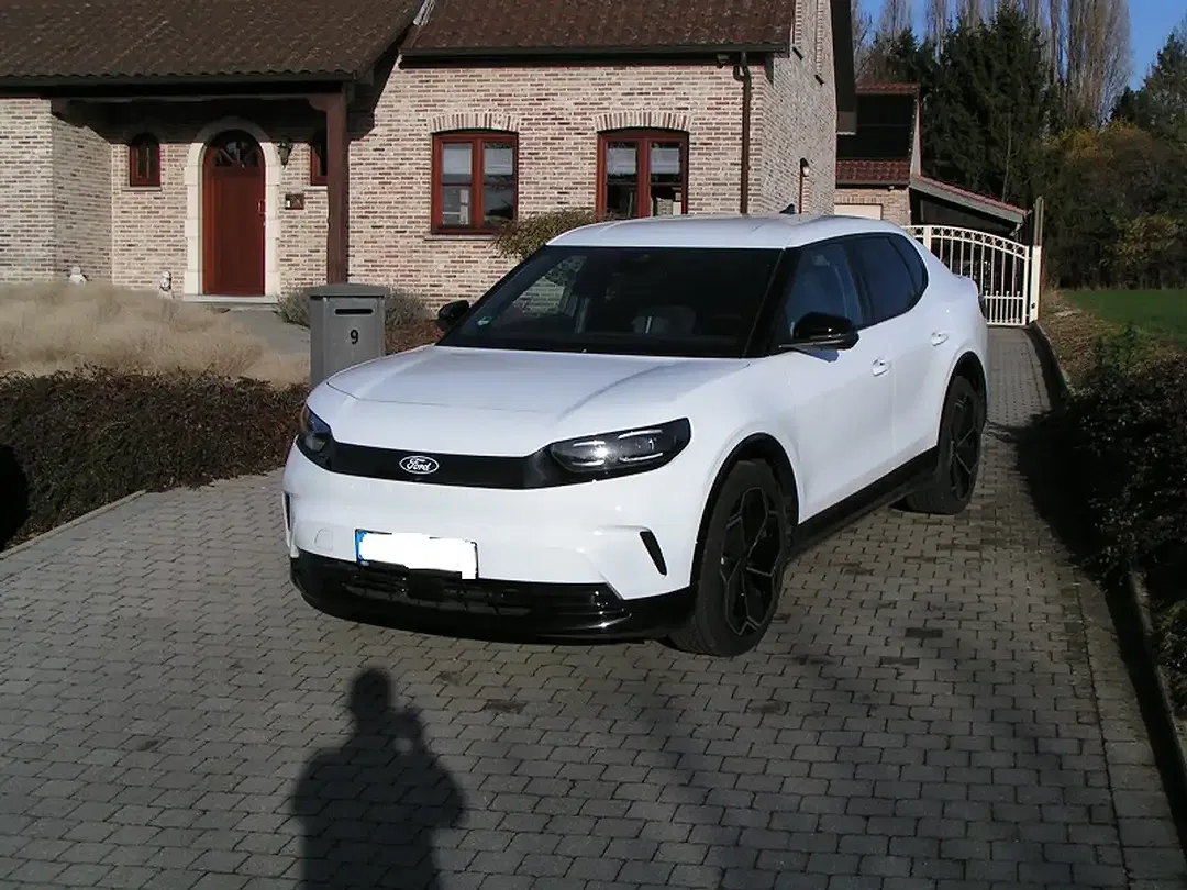 Ford Capri Extended Range Premium - Thumbnail 3