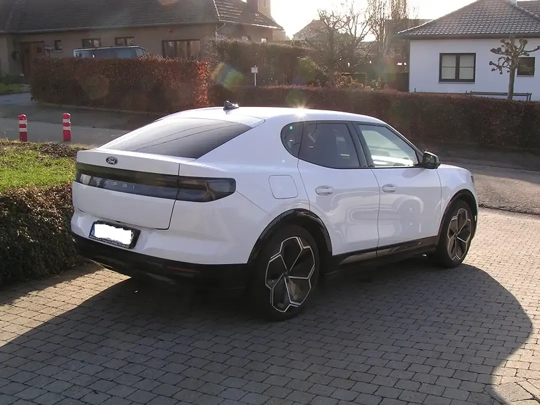 Ford Capri Extended Range Premium - Thumbnail 4