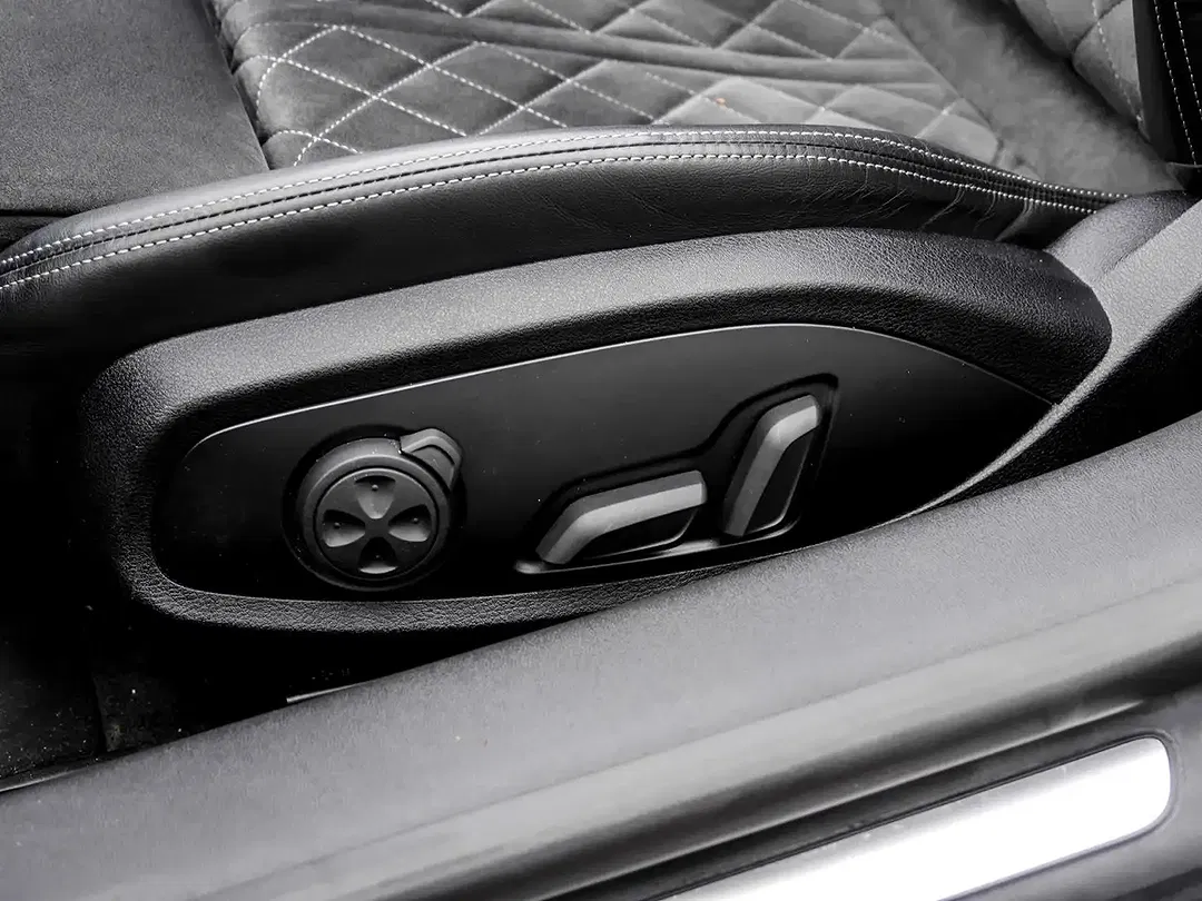 Audi TTS Matrix LED Roadster - Thumbnail 11
