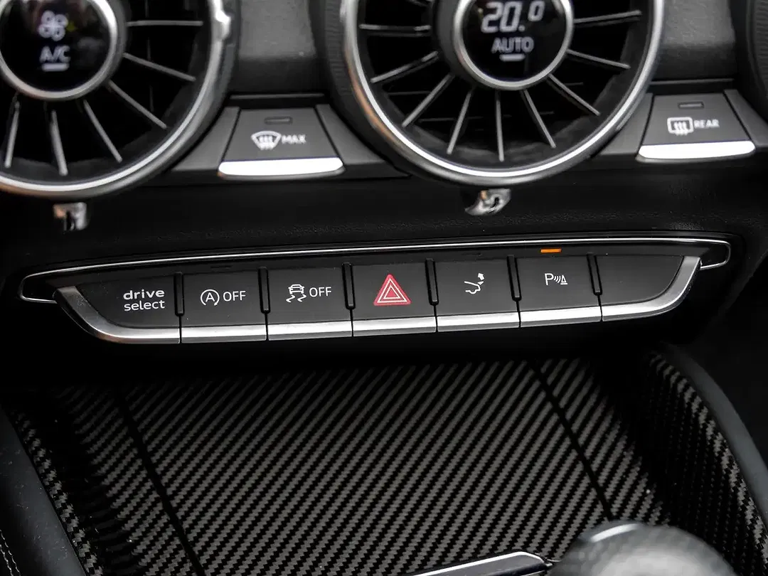 Audi TTS Matrix LED Roadster - foto 15