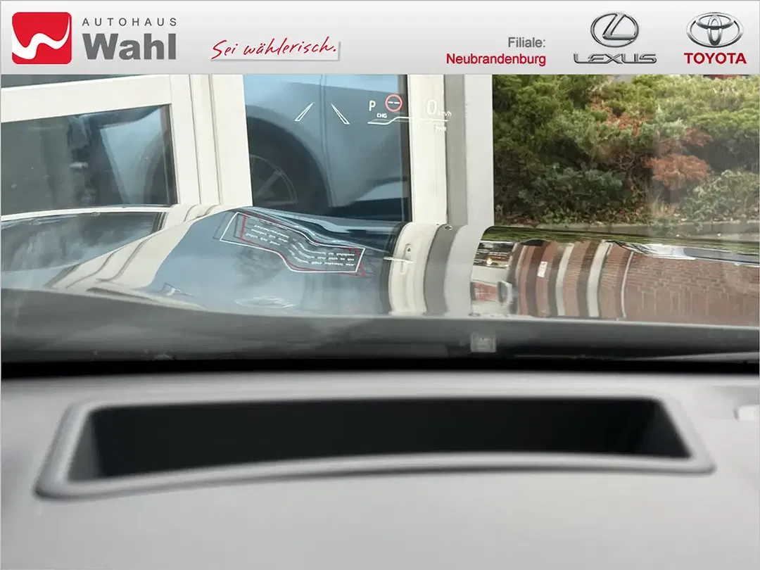 Toyota RAV 4 - Thumbnail 13