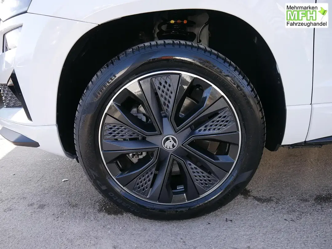 Skoda Karoq 2.0 TDI DSG 4x4 Sportline - Thumbnail 3