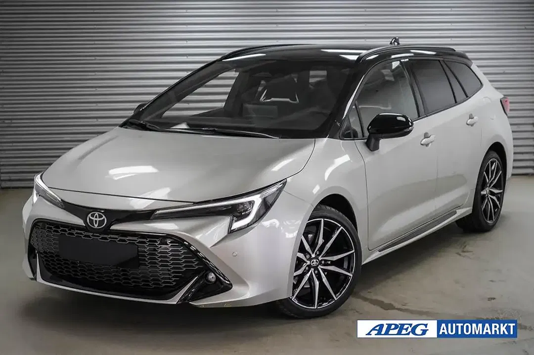 Toyota Corolla Hybrid GR Sport - Thumbnail 1