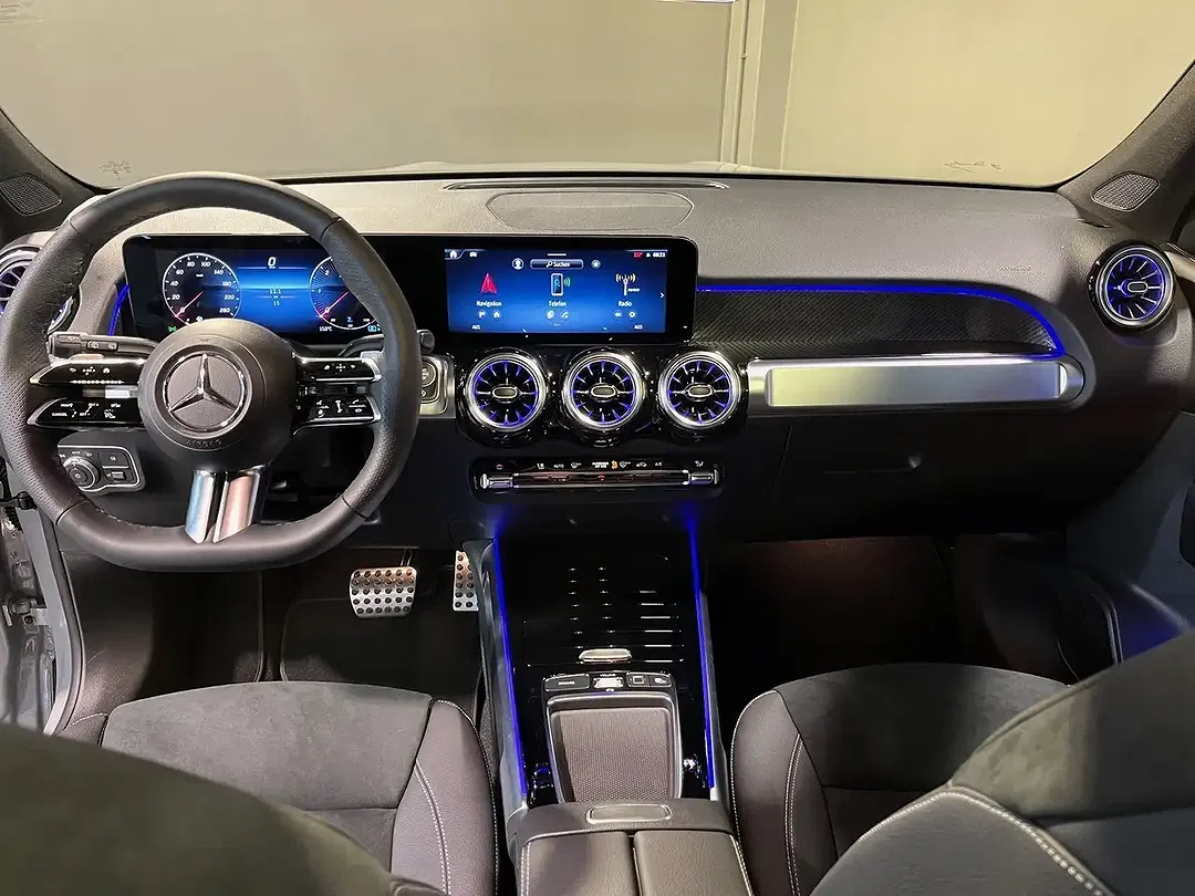 Mercedes-Benz GLB 200 4MATIC AMG Night - Thumbnail 4