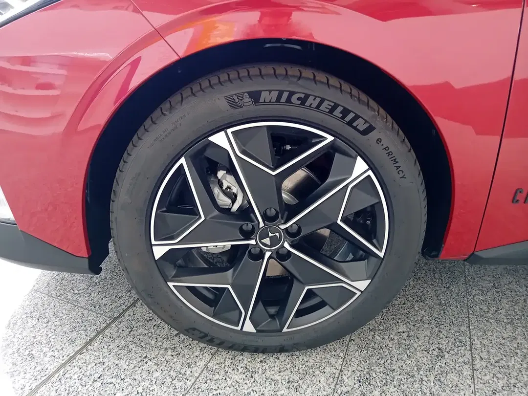 DS Automobiles DS 4 Crossback - Thumbnail 10