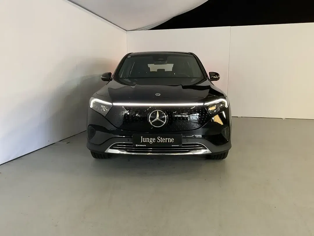 Mercedes-Benz EQB 300 4MATIC Progressive - foto 1
