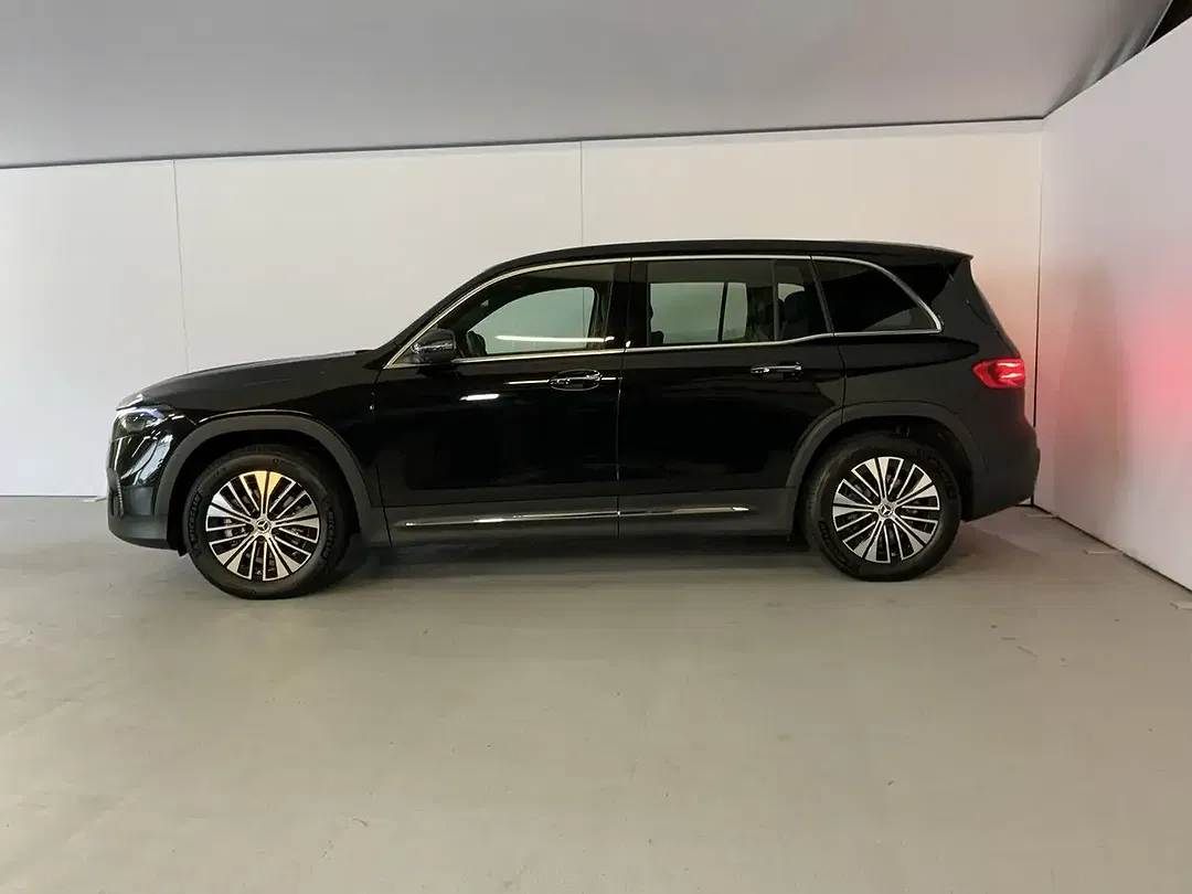 Mercedes-Benz EQB 300 4MATIC Progressive - foto 2