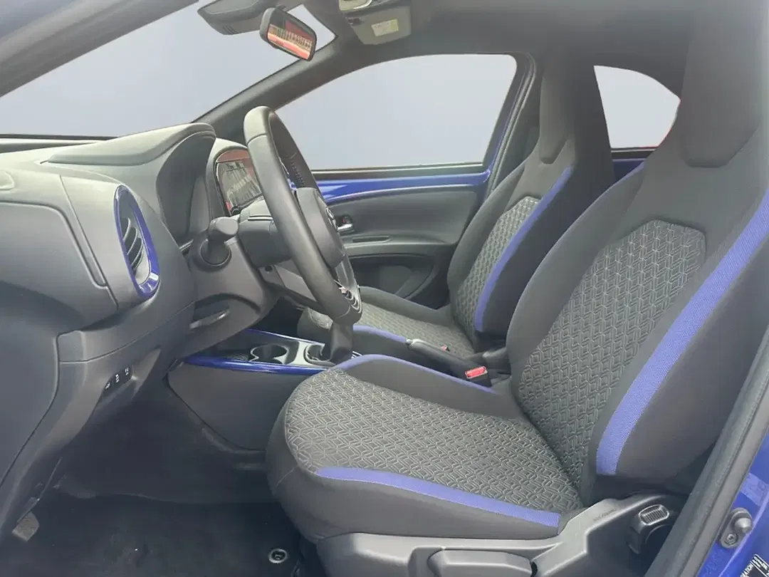 Toyota Aygo X Teamplayer - Thumbnail 7