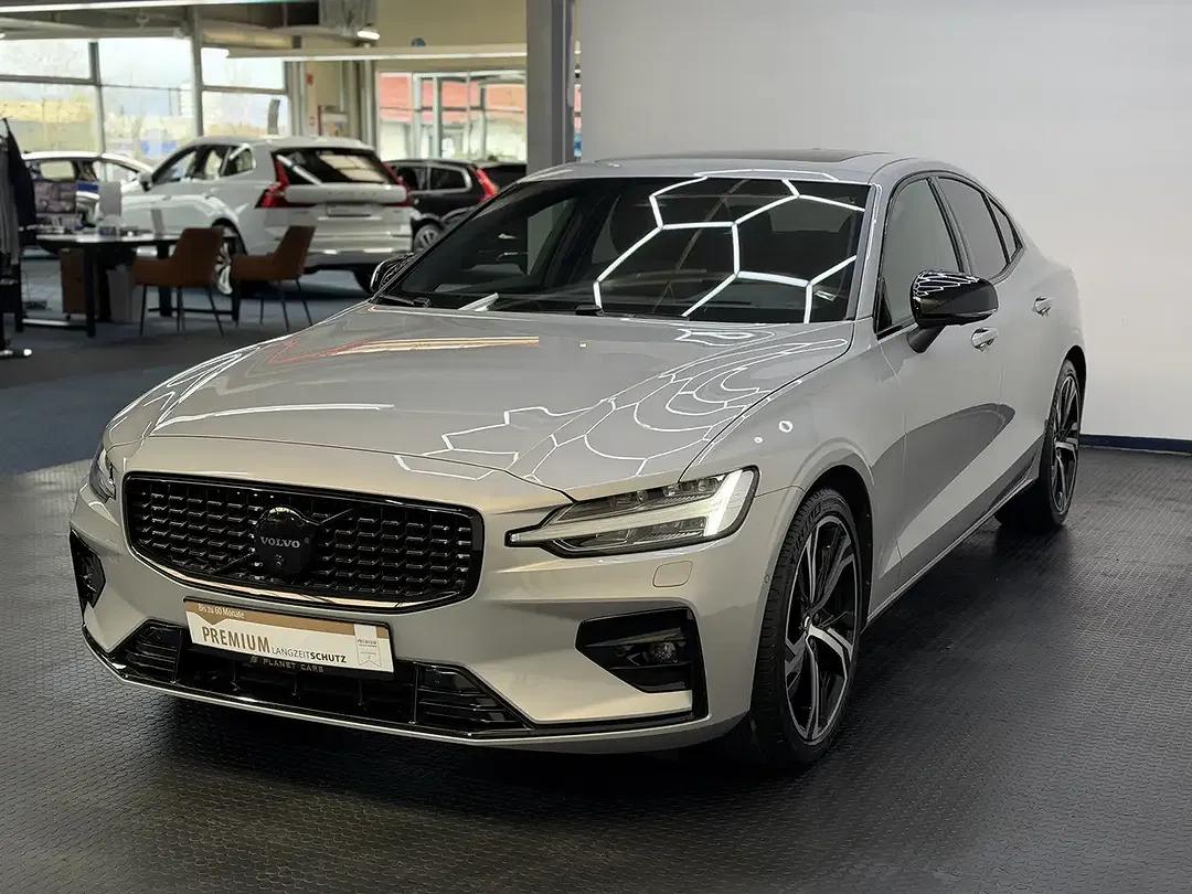 Volvo S60 AWD Ultimate Dark - Thumbnail 5