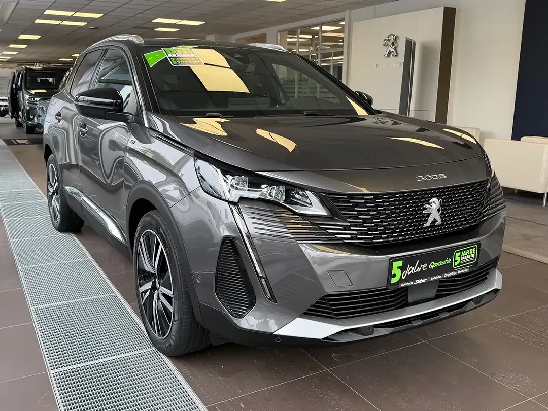 Peugeot 3008 130 PureTech GT - Thumbnail 3