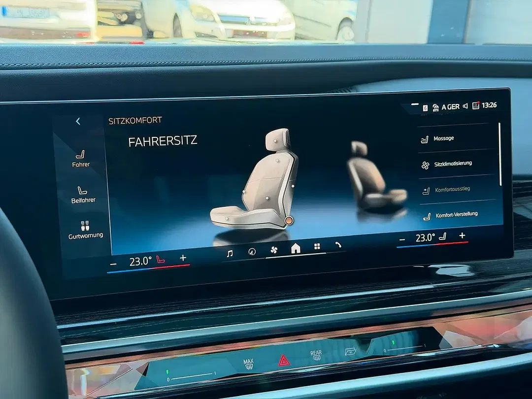 BMW 740 xDrive M Sport Pro - Thumbnail 30