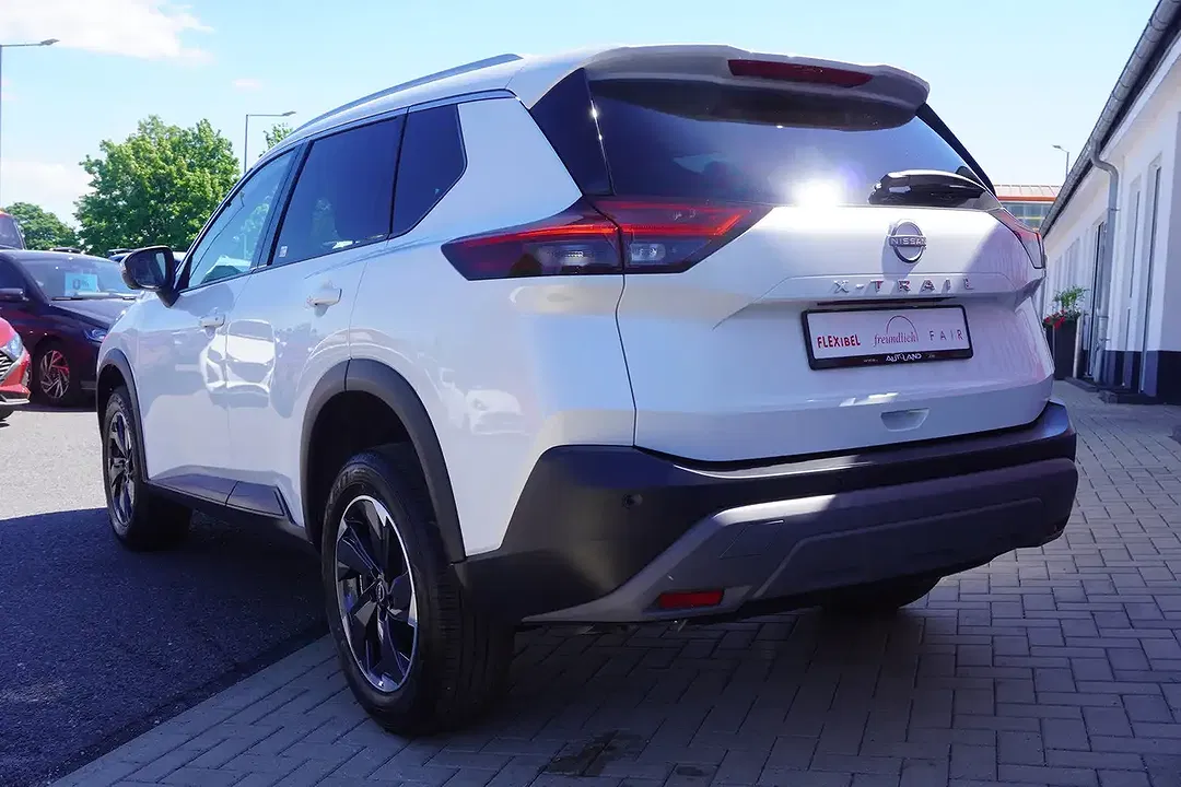 Nissan X-Trail 1.5 VC-T MHEV AUT N-Connecta - Thumbnail 2
