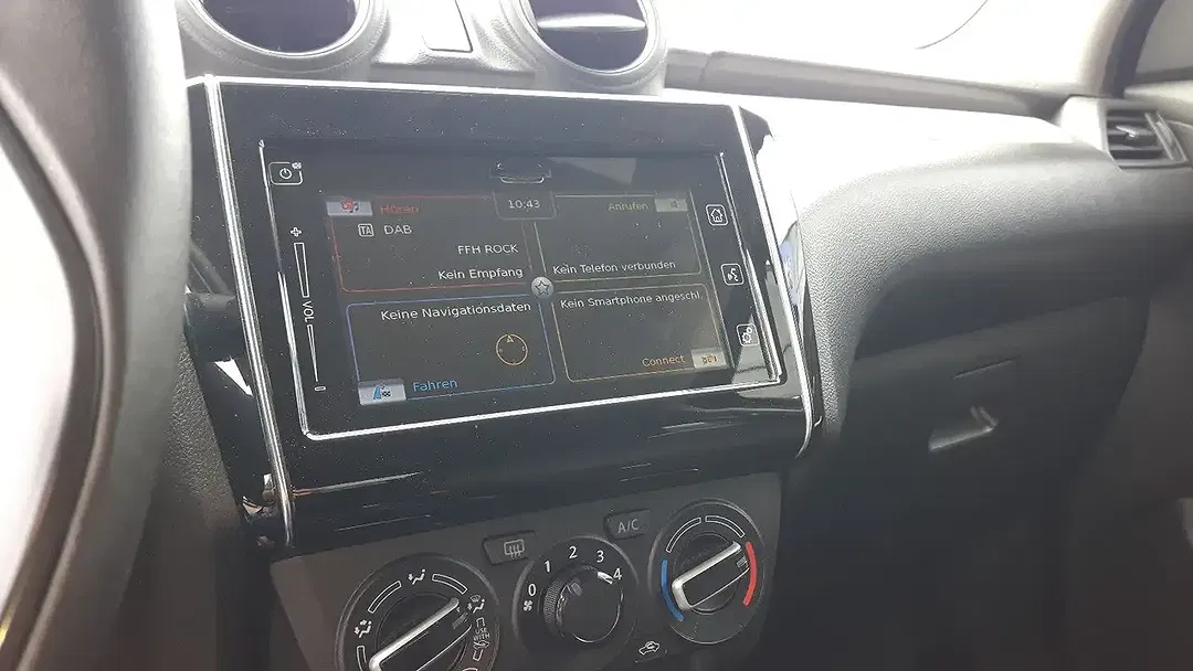 Suzuki Swift Hybrid 1.2 AllGrip Comfort - Thumbnail 11