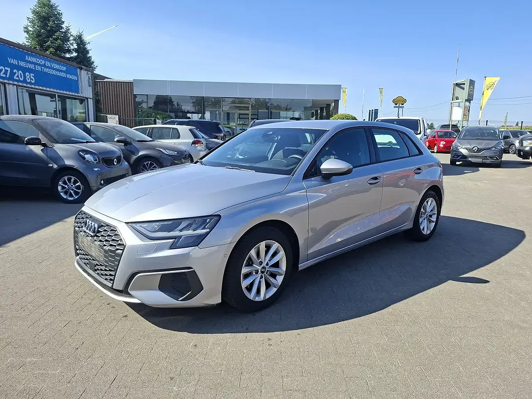 Audi A3 30 TFSI Sportback Edition - Thumbnail 3
