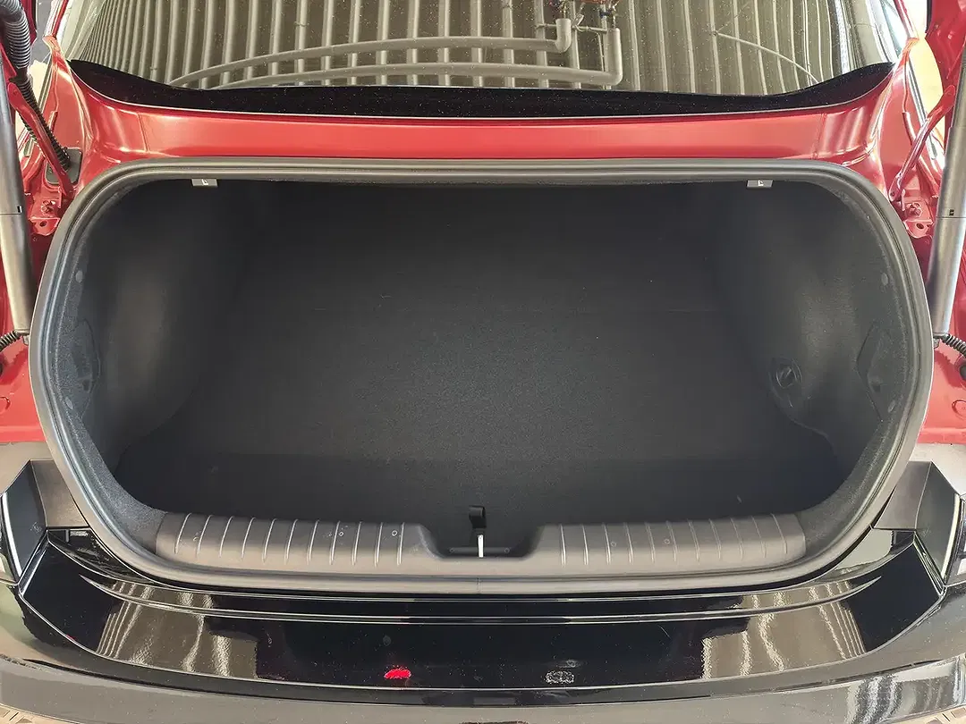 Hyundai IONIQ 6 N Line - Thumbnail 15