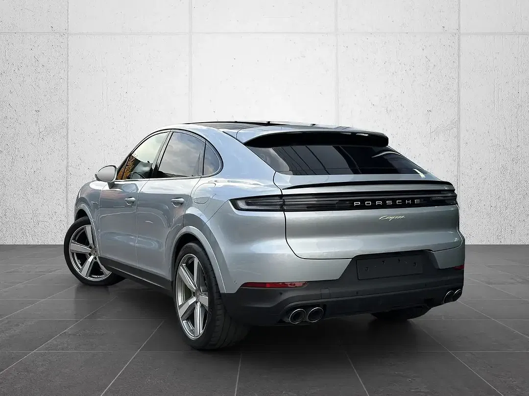 Porsche Cayenne E-Hybrid Coupe - Thumbnail 3