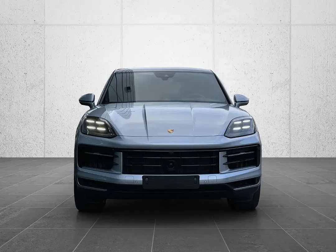 Porsche Cayenne E-Hybrid Coupe - Thumbnail 4