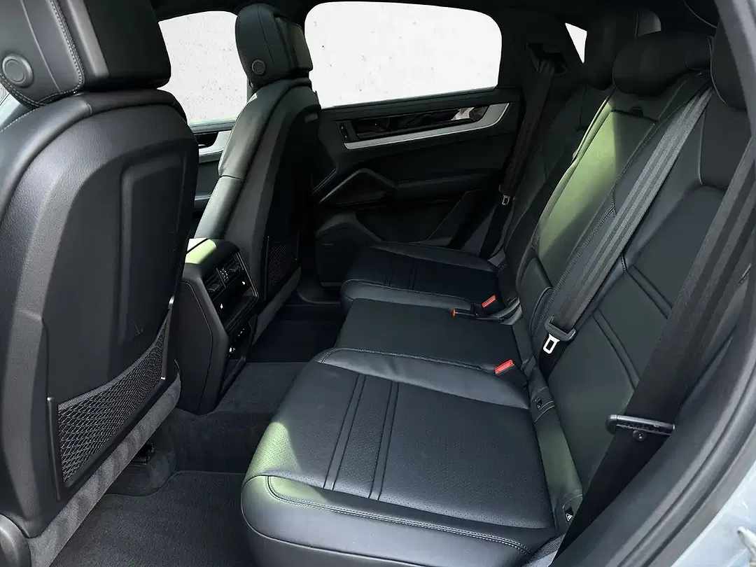 Porsche Cayenne E-Hybrid Coupe - Thumbnail 8