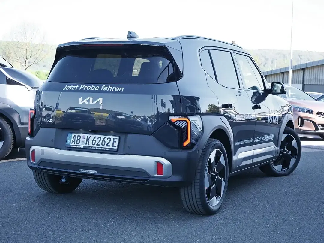 Kia EV2 Earth - Thumbnail 3