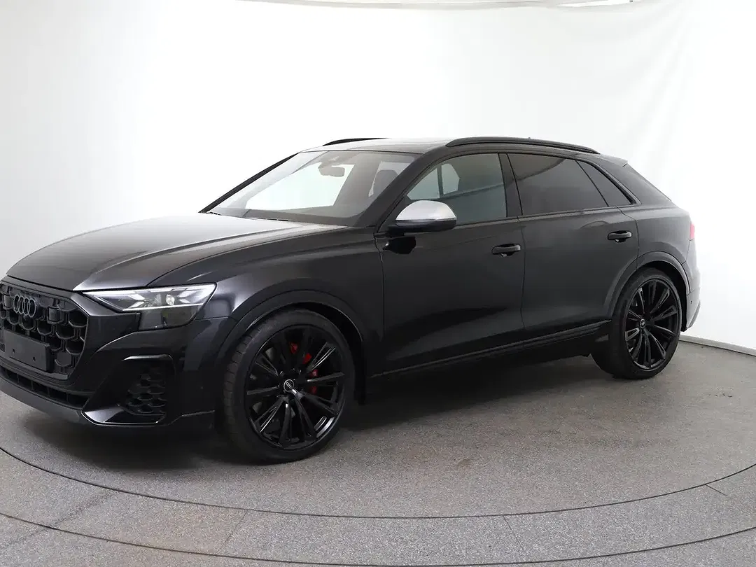 Audi SQ8 TFSI quattro - foto 1